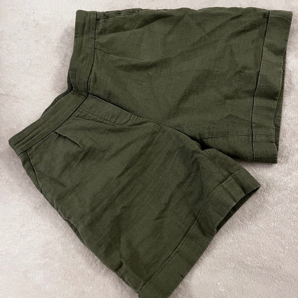 RW&Co green linen shorts